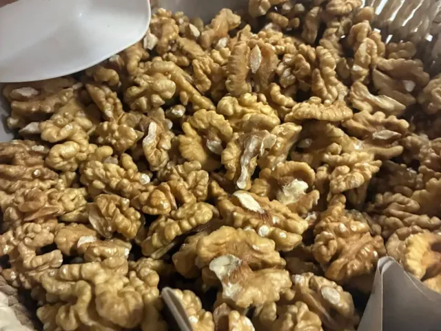 Сурови и печени бадеми, кашу, фъстъци, стафиди в Nat-Eco-Fruit